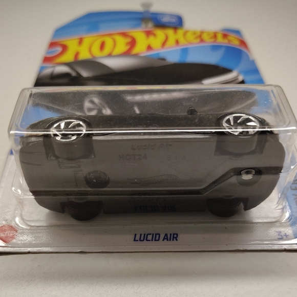 Lucid Air Hot Wheels Factory Fresh Series 1/5 Black - Picture 3 of 11